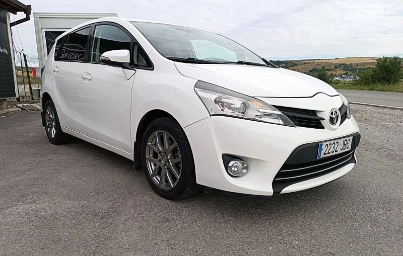 Toyota Verso GAS AUTOMATIC, снимка 3 - Автомобили и джипове - 47810447