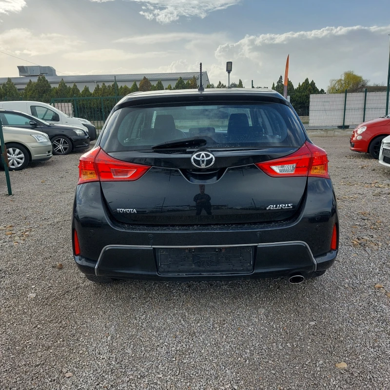 Toyota Auris 2.0 D4-D, снимка 5 - Автомобили и джипове - 49517597