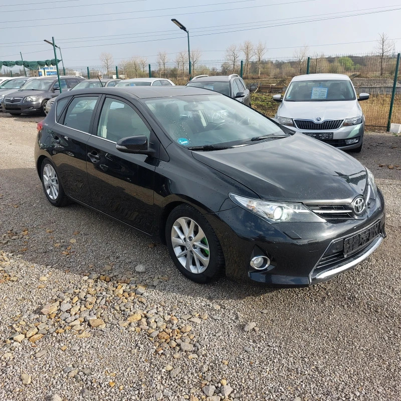 Toyota Auris 2.0 D4-D, снимка 3 - Автомобили и джипове - 49517597