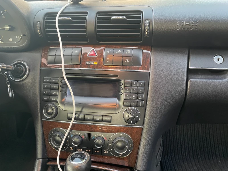 Mercedes-Benz 200 200 CDI, снимка 8 - Автомобили и джипове - 50526403