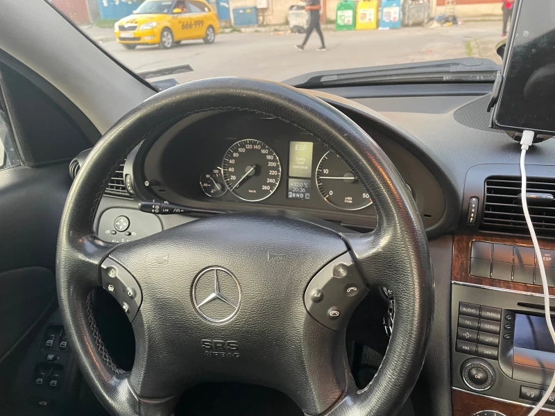 Mercedes-Benz 200 200 CDI, снимка 9 - Автомобили и джипове - 50526403
