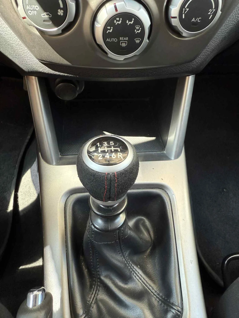 Subaru Forester SH, снимка 12 - Автомобили и джипове - 52624838