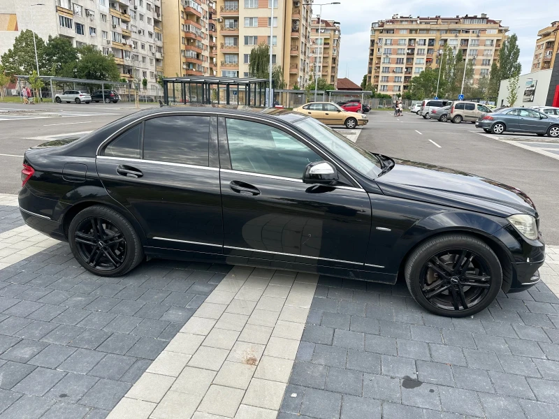 Mercedes-Benz C 320 Avantgarde, снимка 2 - Автомобили и джипове - 52497105