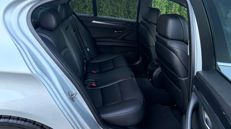 BMW 530 КАМЕРА- ДИСТРОНИК-ОБДУХВАНЕ, снимка 12 - Автомобили и джипове - 52284155