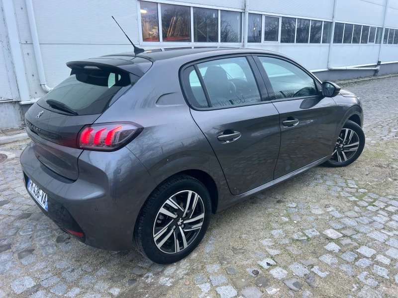 Peugeot 208 1.2i TURBO NAVI/LED, снимка 13 - Автомобили и джипове - 52901190