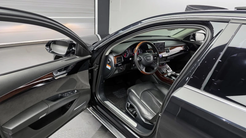 Audi A8 3.0 TFSI/Пълна сервизна история !!!, снимка 5 - Автомобили и джипове - 53248110