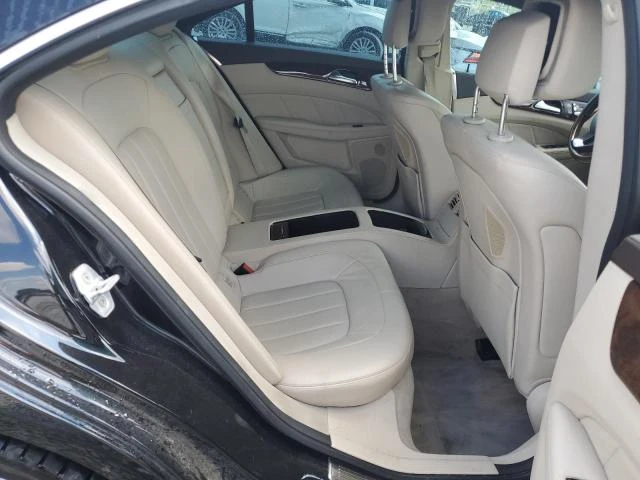 Mercedes-Benz CLS 500 AMG* PACK* HARMON* KARDON* ПОДГРЕВ* ОБДУХВАНЕ* МАС - изображение 10