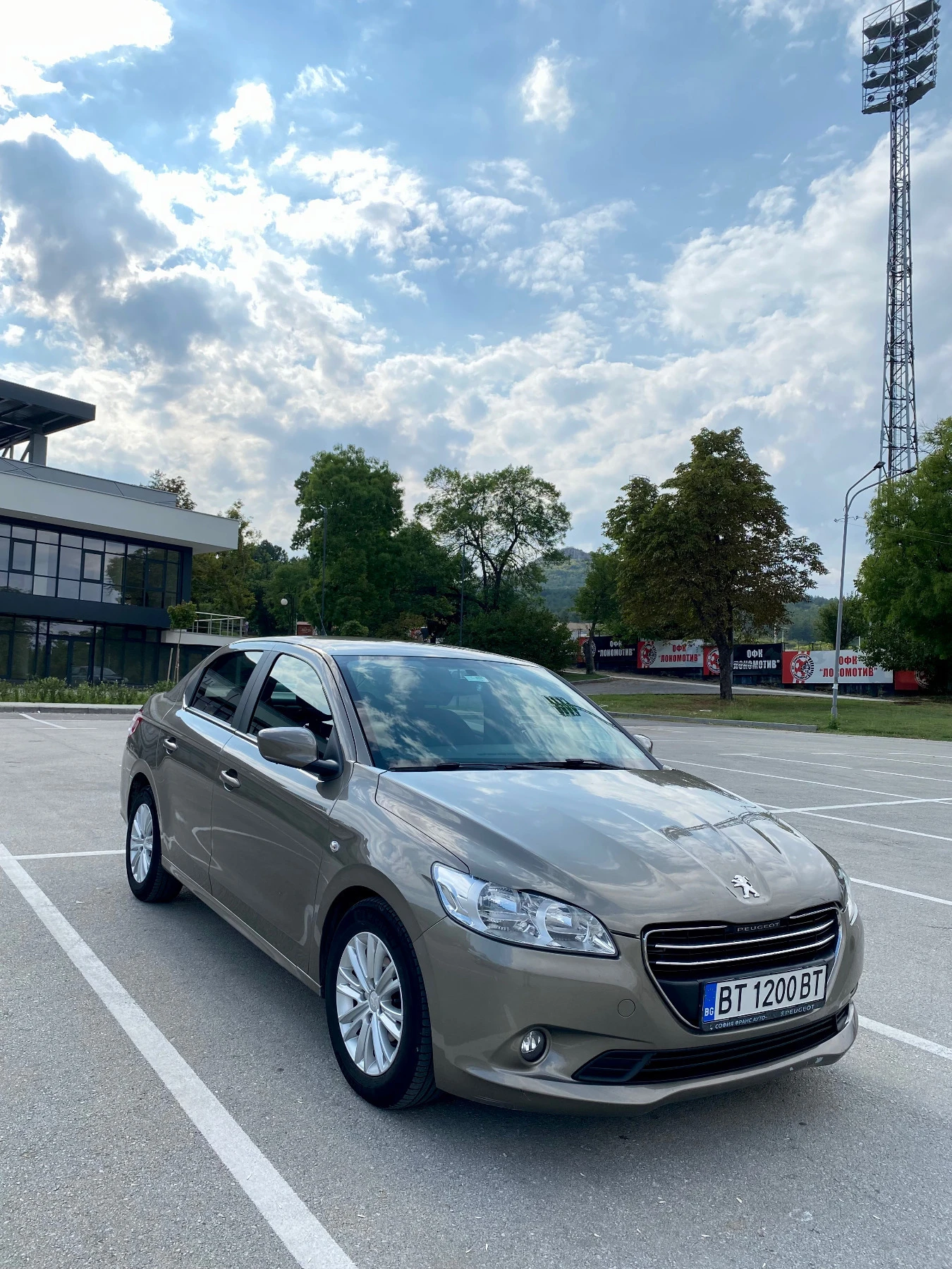 Peugeot 301  ALLURE 1.6HDi - изображение 2