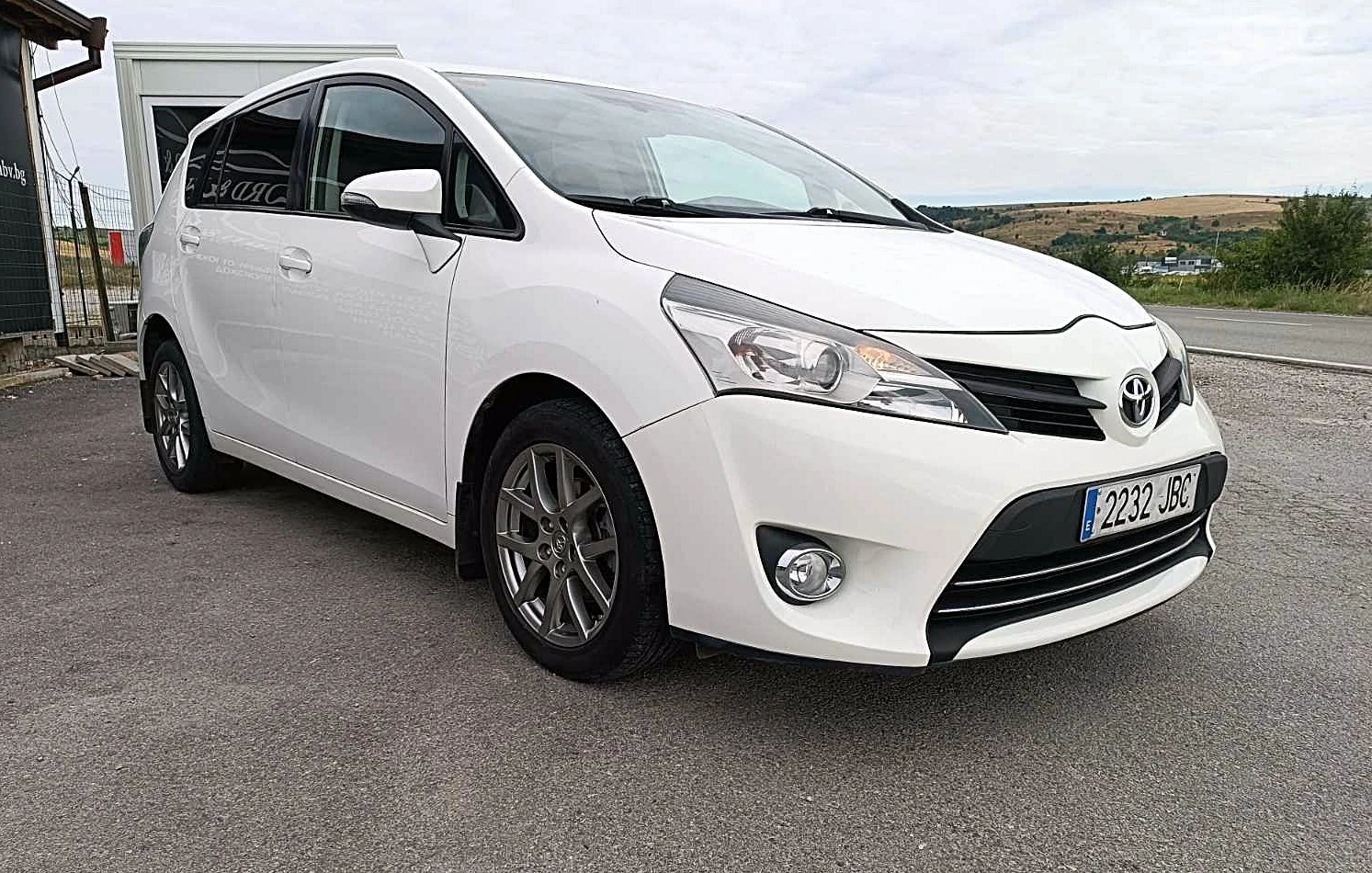 Toyota Verso GAS AUTOMATIC - изображение 3