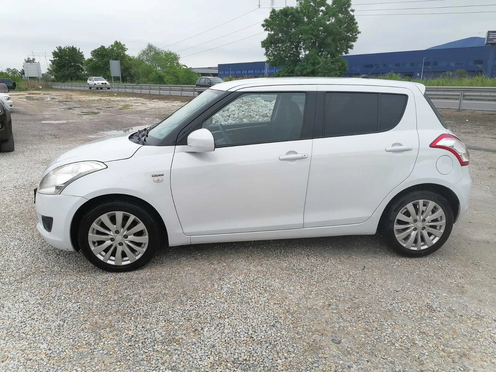 Suzuki Swift 1. 3 - изображение 8