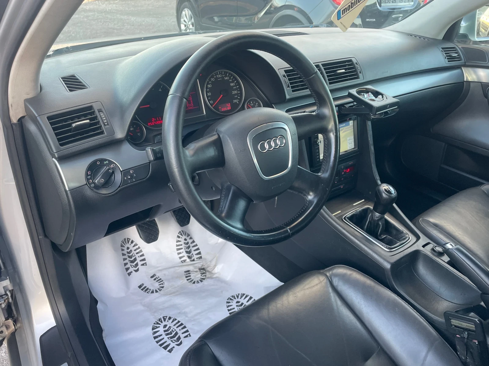 Audi A4 2.0TDI S-LINE NAVI КОЖА - изображение 6