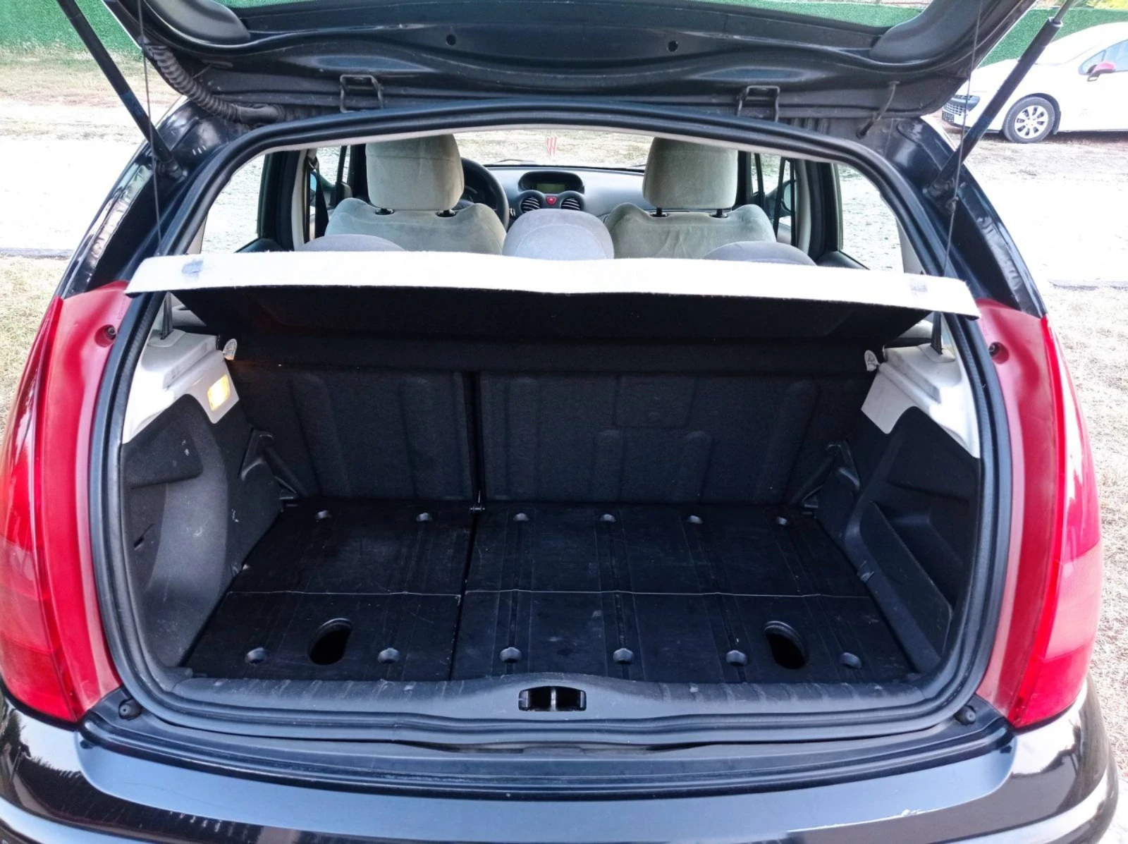 Citroen C3 1.4d - изображение 6