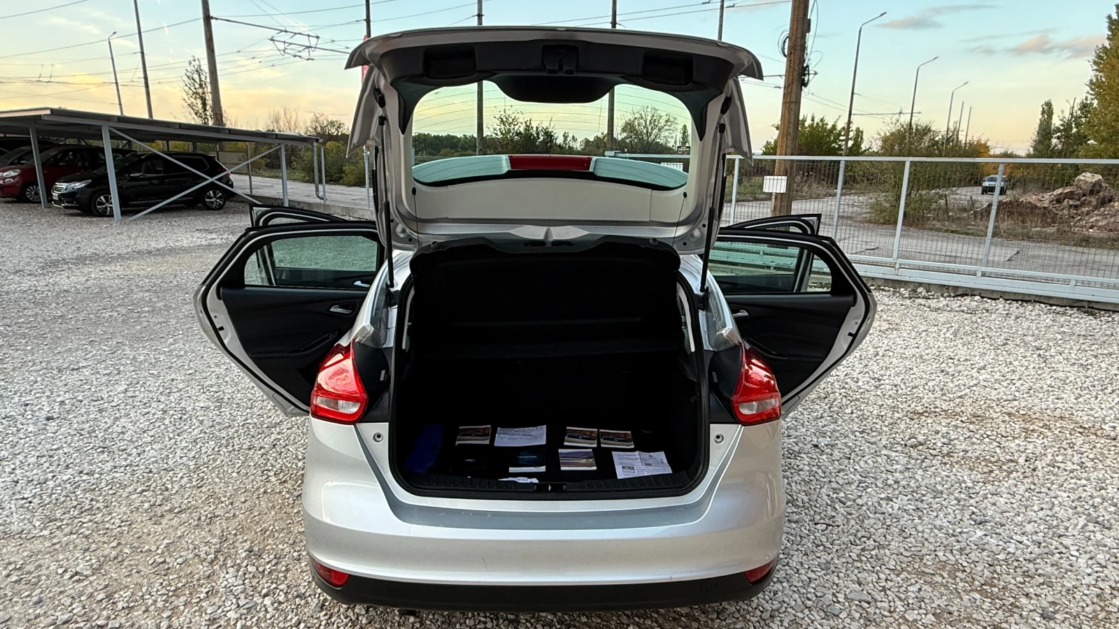 Ford Focus 1.5TDCI-95к.с.-EURO 6B-* LED* -НОВ ВНОС ОТ ИТАЛИЯ - изображение 9