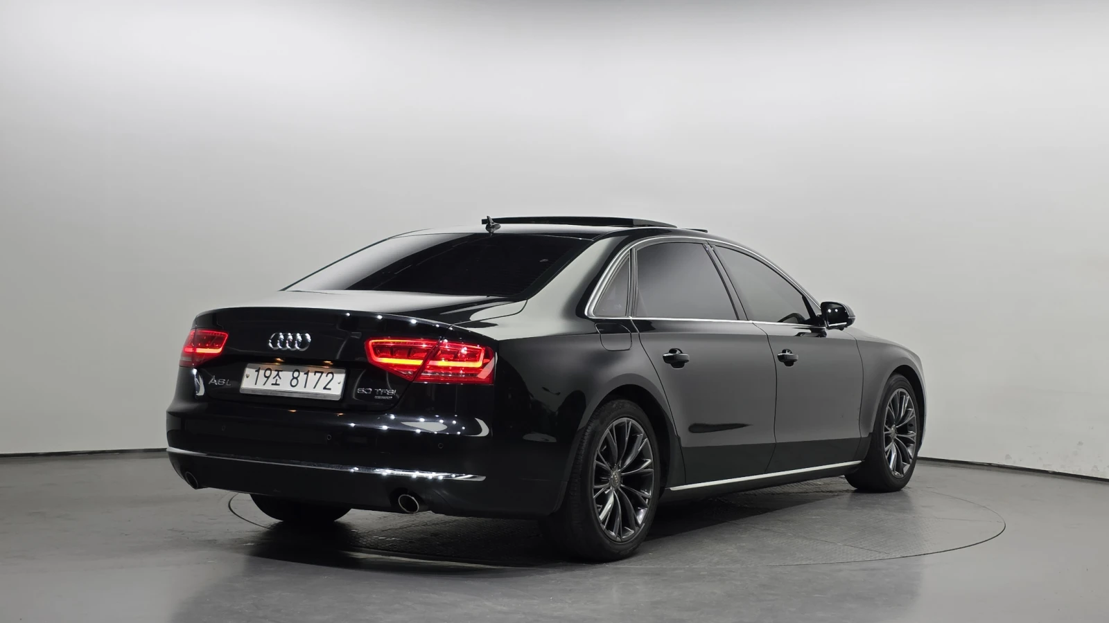 Audi A8 3.0 TFSI/Пълна сервизна история !!! - изображение 2