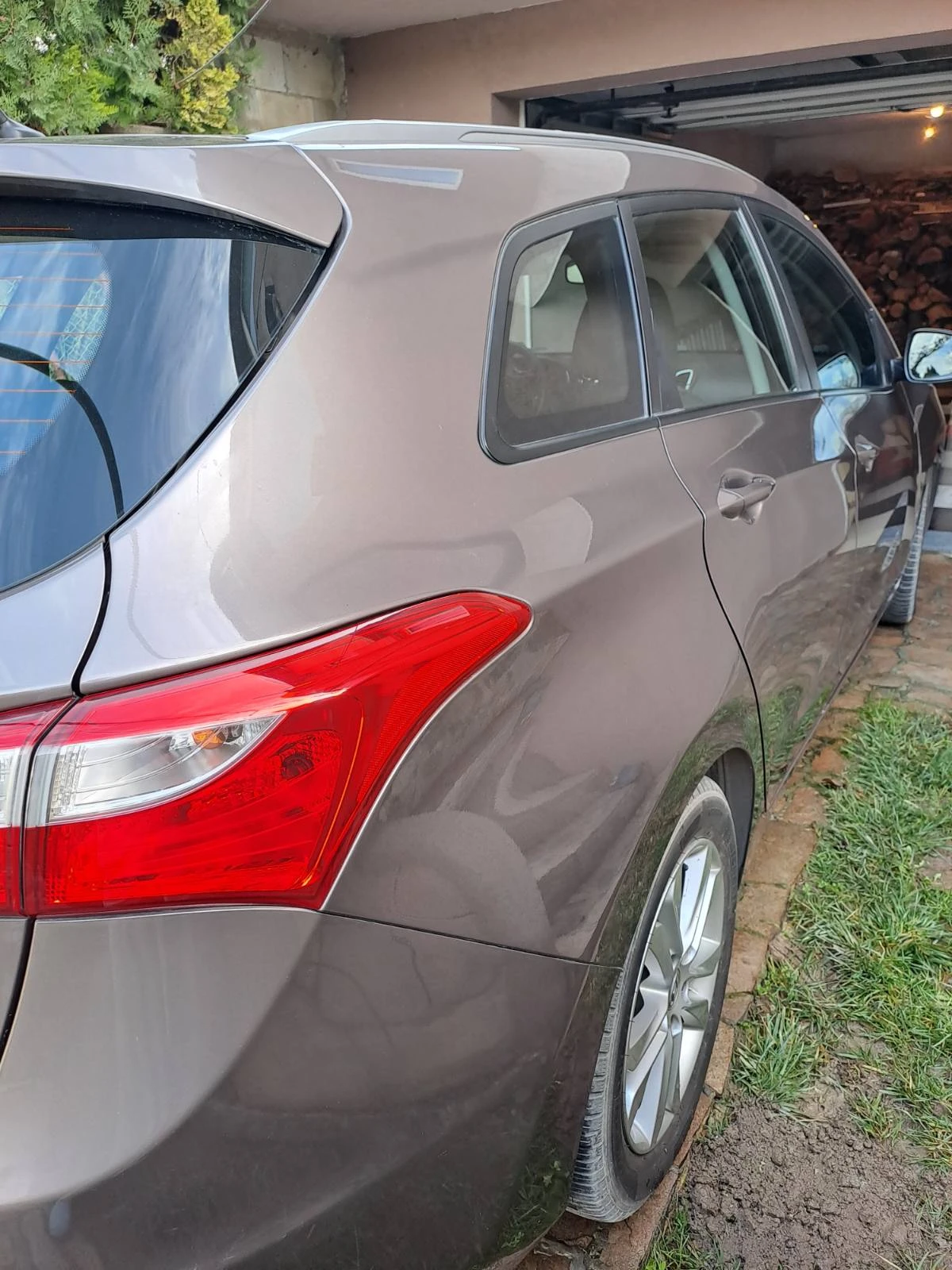 Hyundai I30 1.6 CRDI, снимка 5 - Автомобили и джипове - 53785668