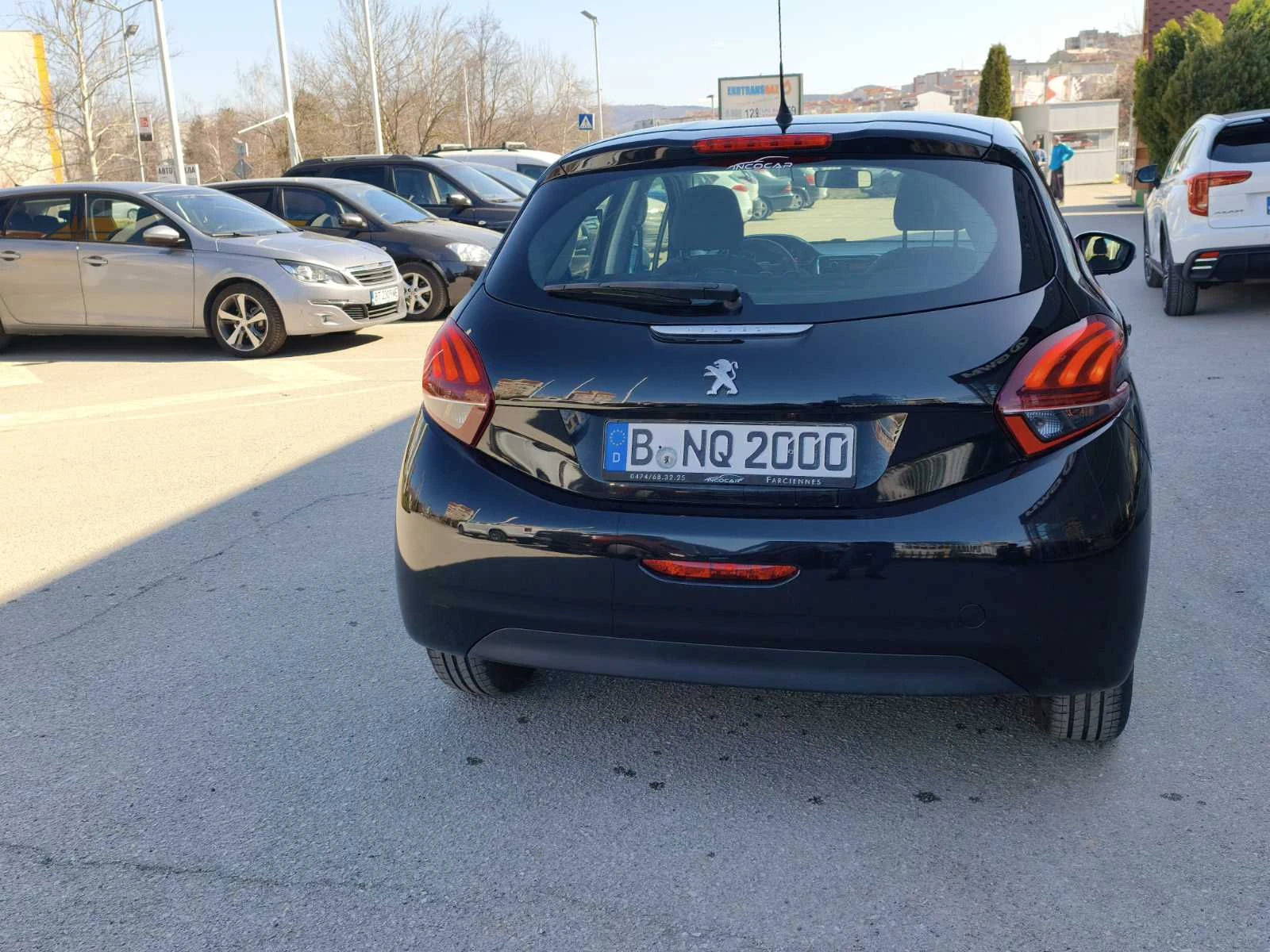 Peugeot 208, снимка 3 - Автомобили и джипове - 53928155