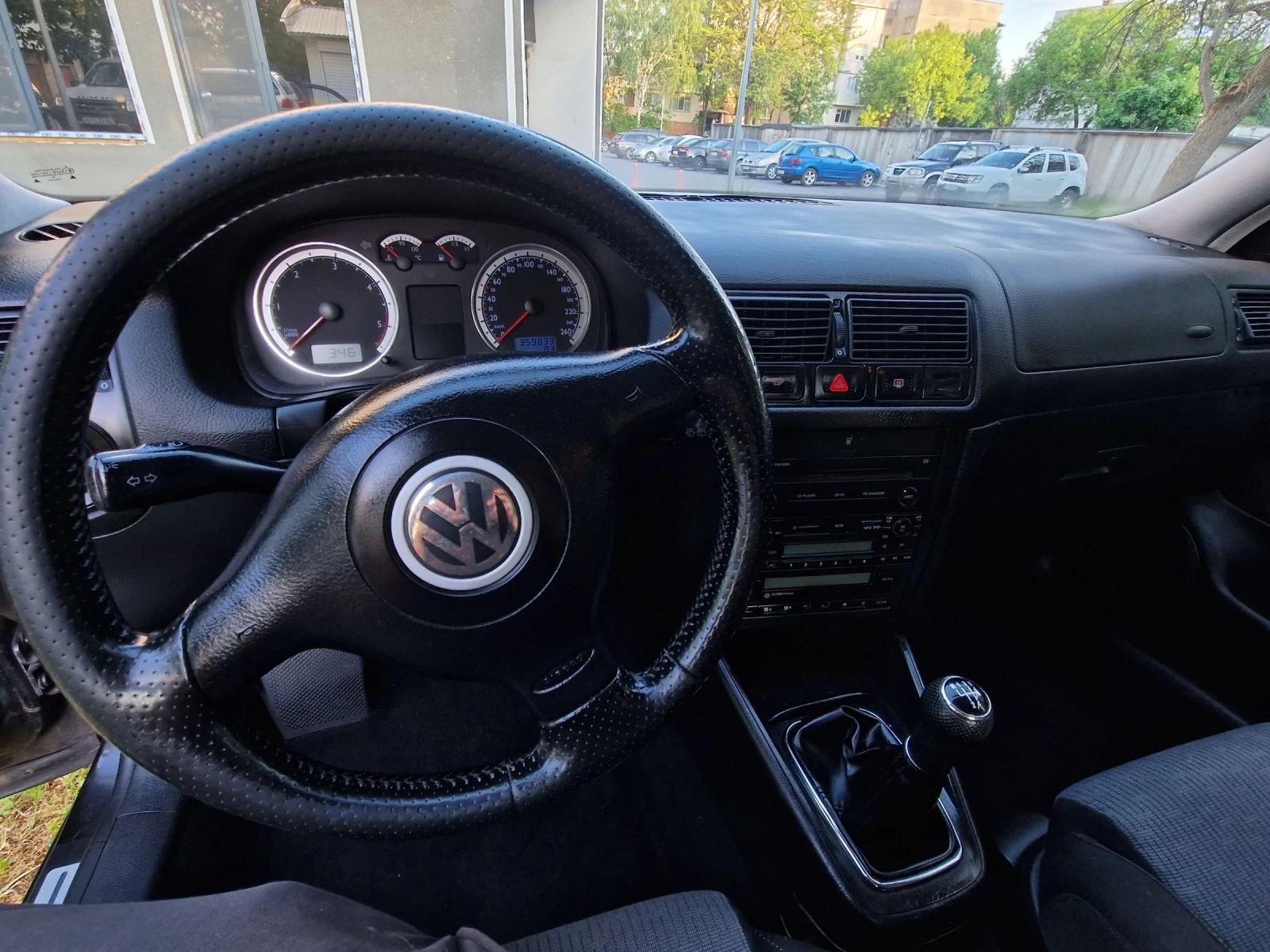 VW Golf 1.9TDI 90к.с., снимка 8 - Автомобили и джипове - 54404054