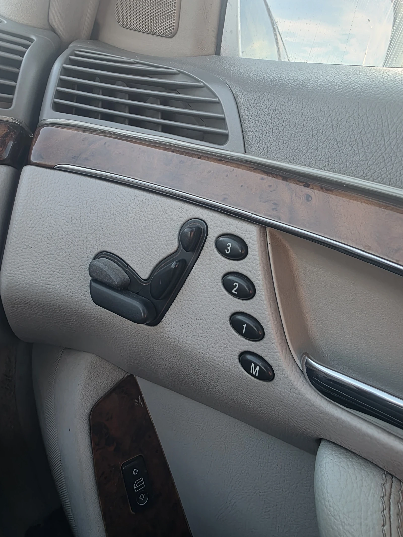 Mercedes-Benz S 320, снимка 14 - Автомобили и джипове - 54623541