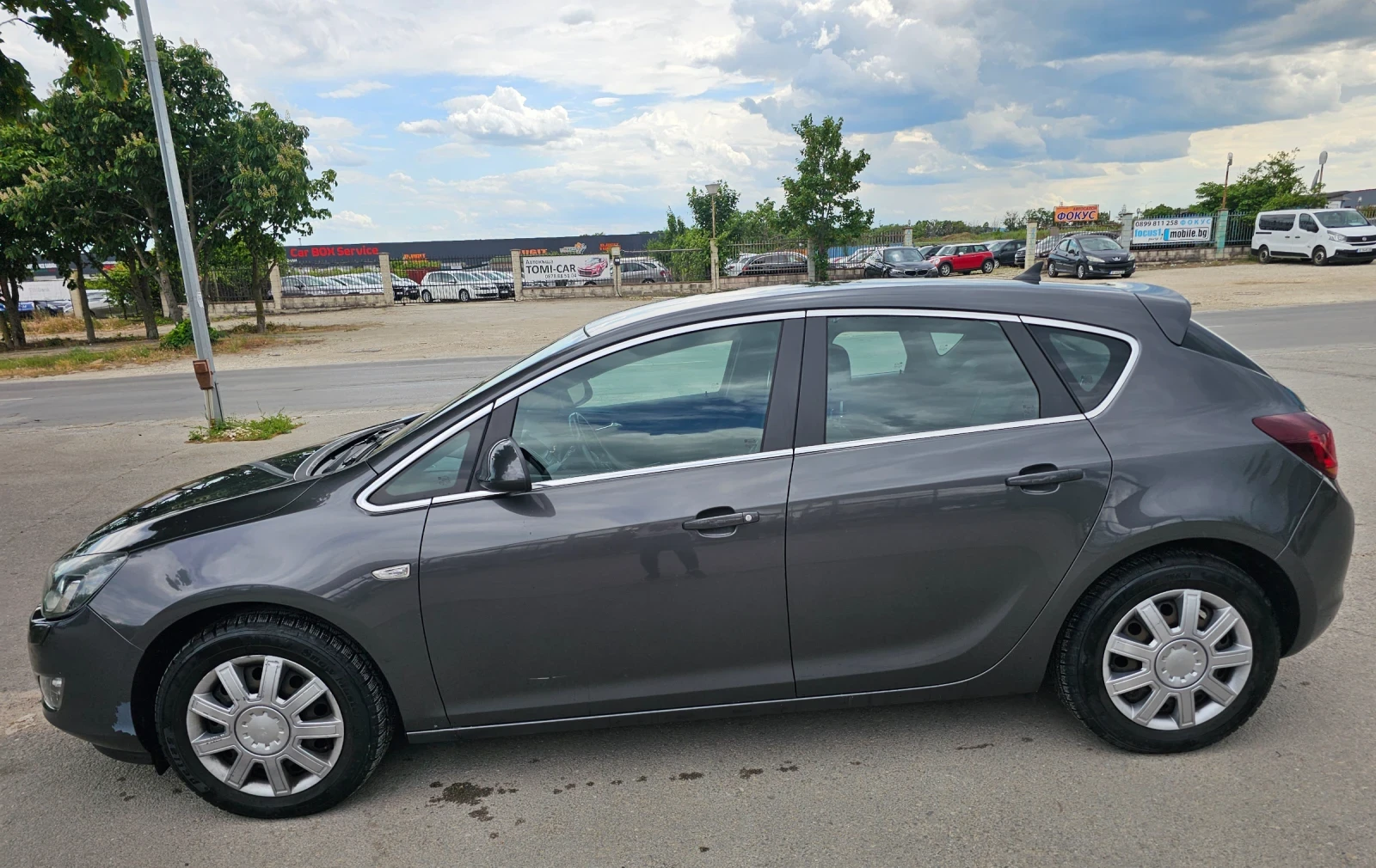 Opel Astra J, снимка 4 - Автомобили и джипове - 54729597