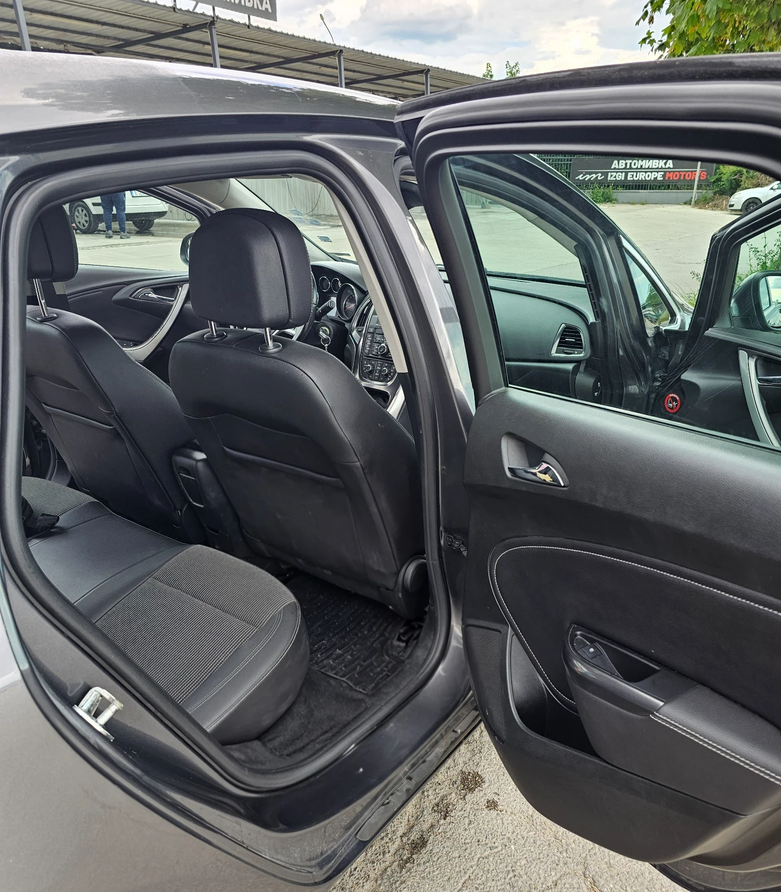 Opel Astra J, снимка 5 - Автомобили и джипове - 54729597
