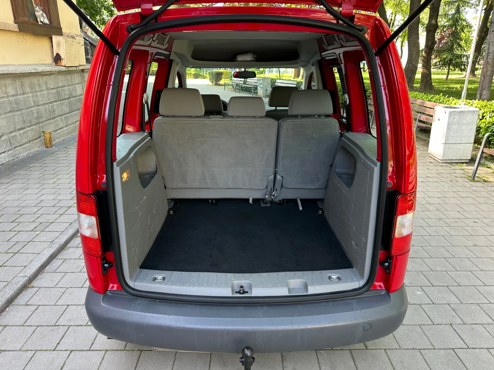VW Caddy, снимка 12 - Автомобили и джипове - 54732090
