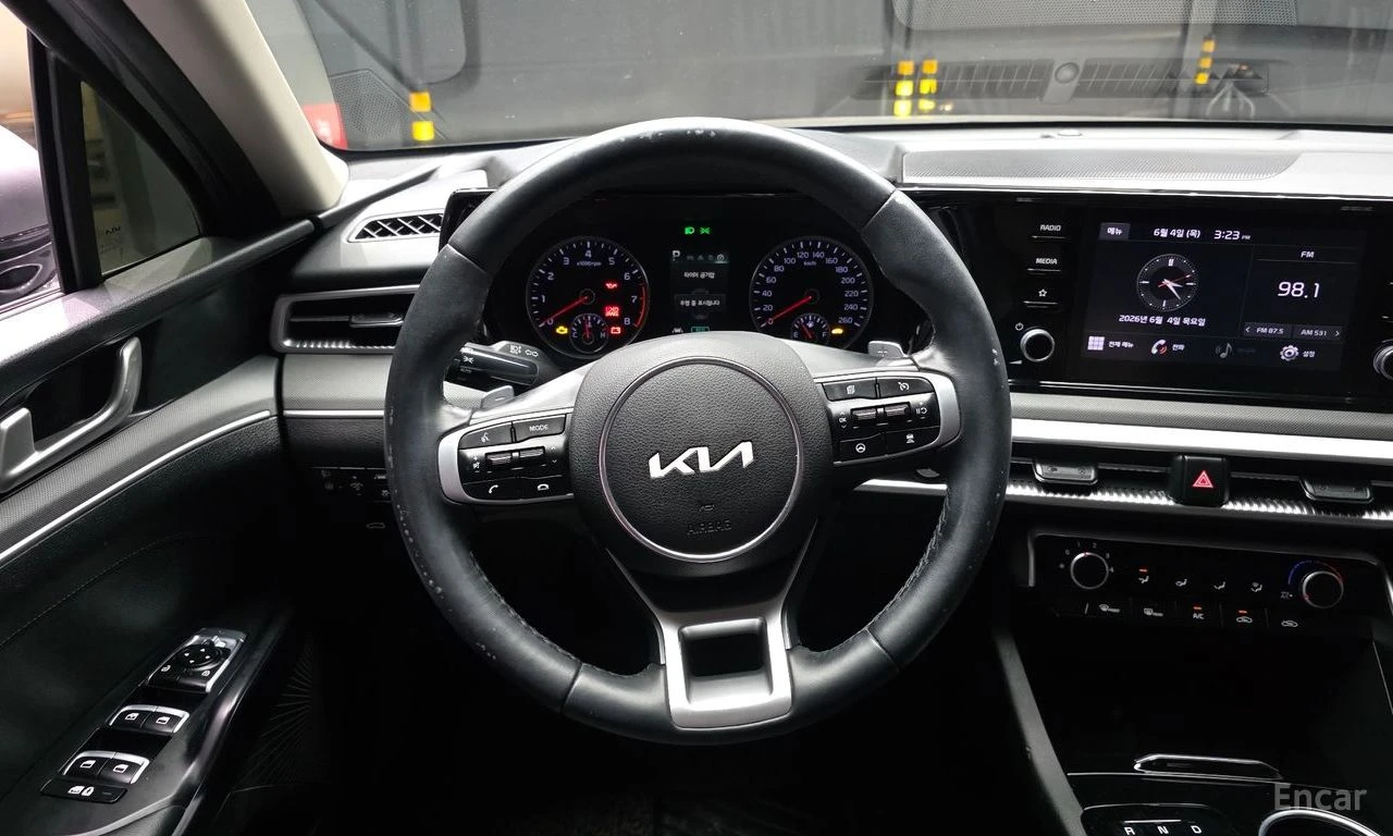 Kia K5 2.0* LPI* ПОДГРЕВ* КАМЕРА* LANE* ASSIST* КЕЙЛЕС* , снимка 9 - Автомобили и джипове - 54879980