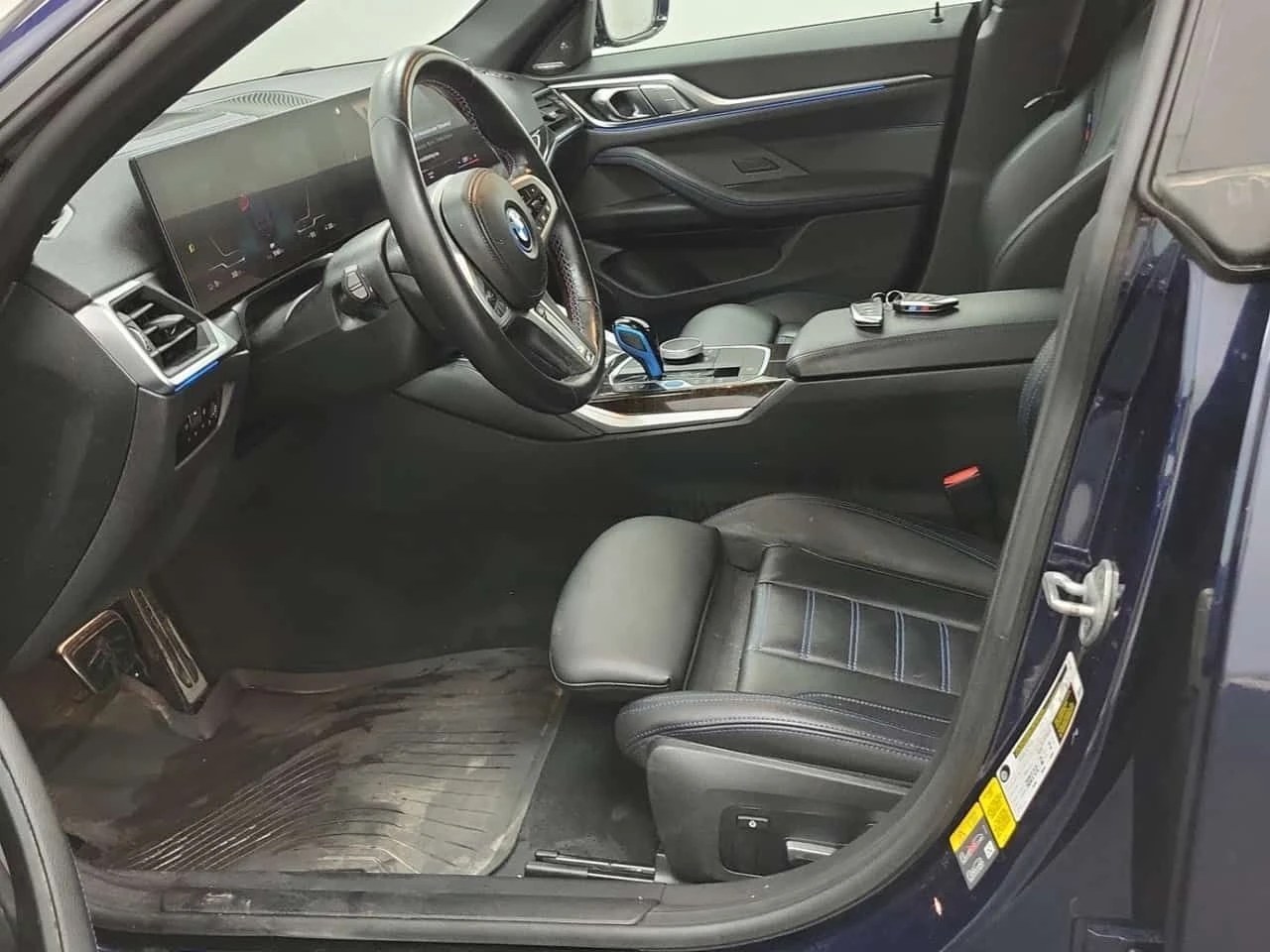 BMW i4 * M50 * CARFAX * Един собственик * От BMW * , снимка 9 - Автомобили и джипове - 54941332