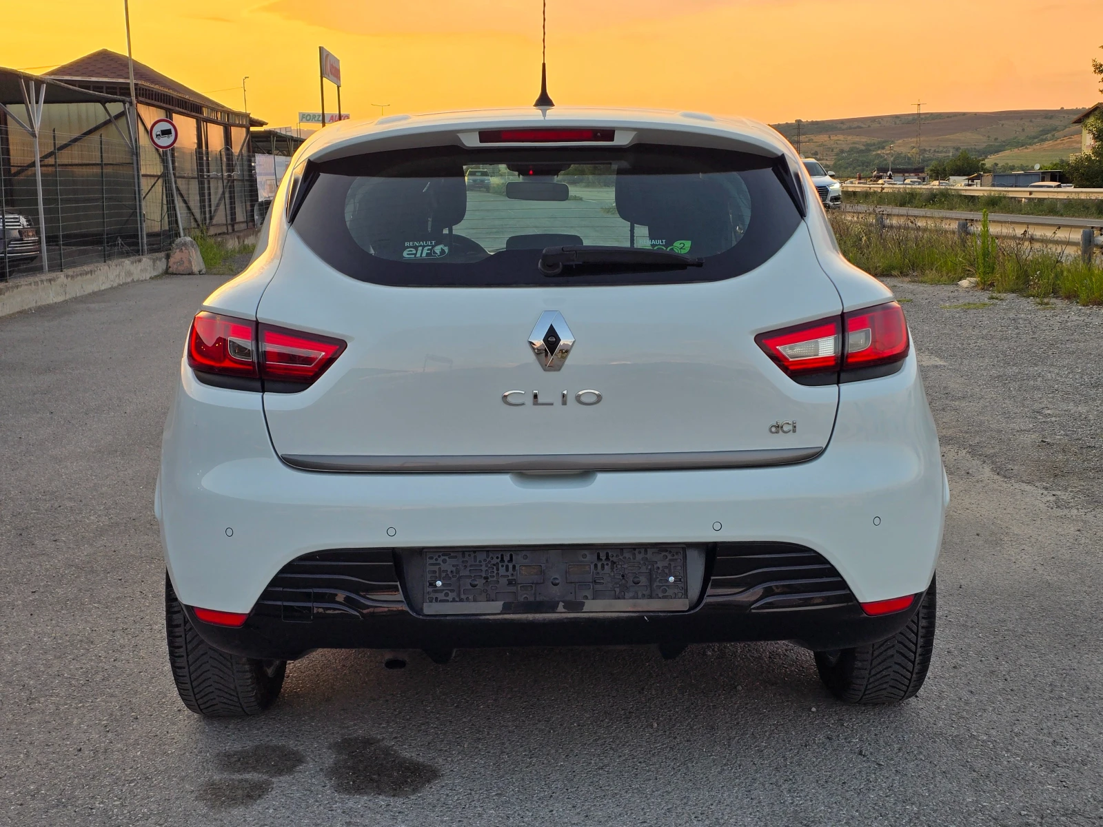 Renault Clio 1.5 DCI / CostumeNational /FULL EKSTRI, снимка 5 - Автомобили и джипове - 55327538
