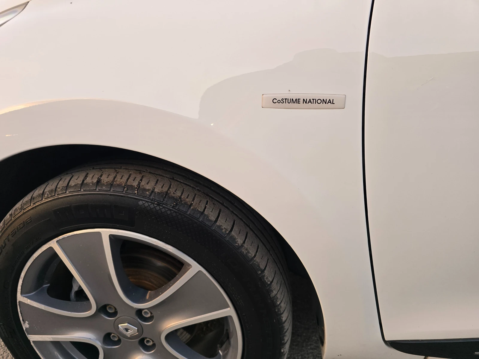 Renault Clio 1.5 DCI / CostumeNational /FULL EKSTRI, снимка 16 - Автомобили и джипове - 55327538