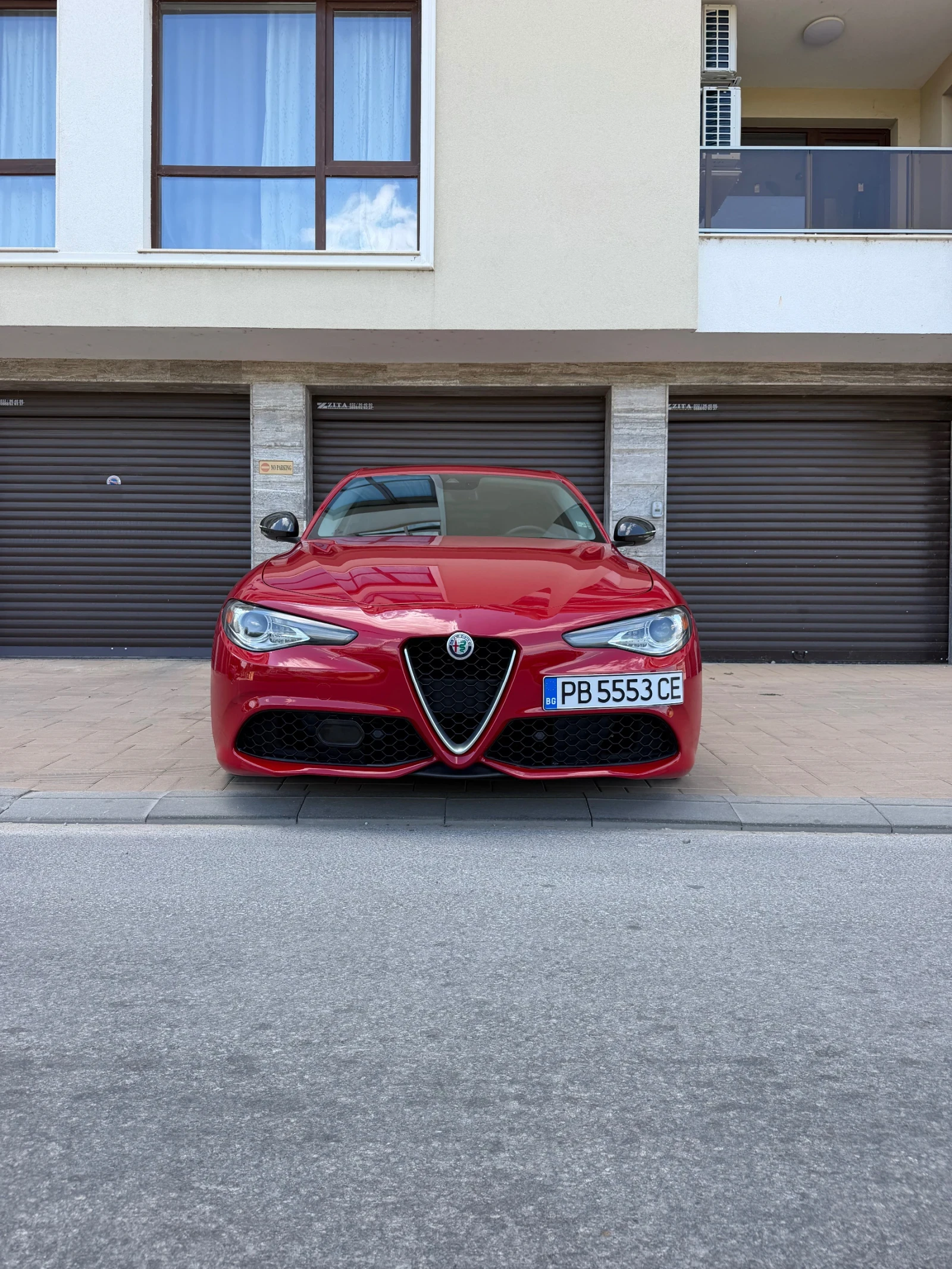 Alfa Romeo Giulia 2.0T RWD Ti, снимка 2 - Автомобили и джипове - 55694528