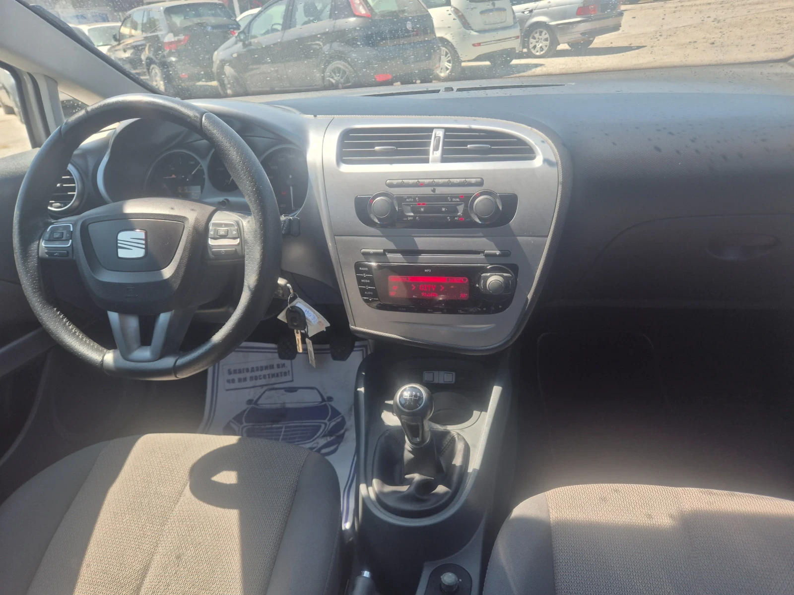 Seat Leon 1.6TDI, 105к.с., снимка 11 - Автомобили и джипове - 55737929