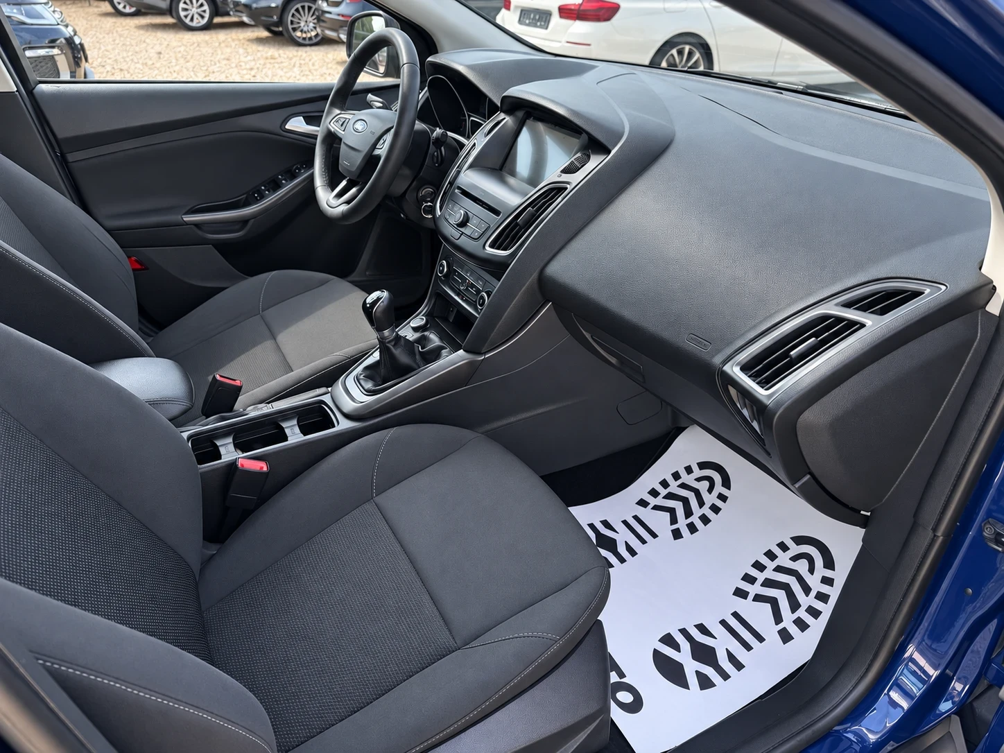 Ford Focus * 1.6i* ГАЗ* Сервизна/История* , снимка 9 - Автомобили и джипове - 56020026