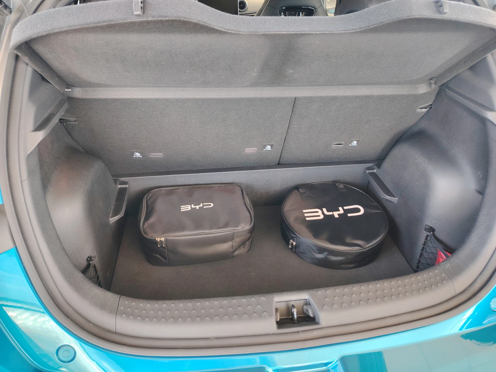 BYD Dolphin 60kWh Design 204 кс., снимка 16 - Автомобили и джипове - 56130133