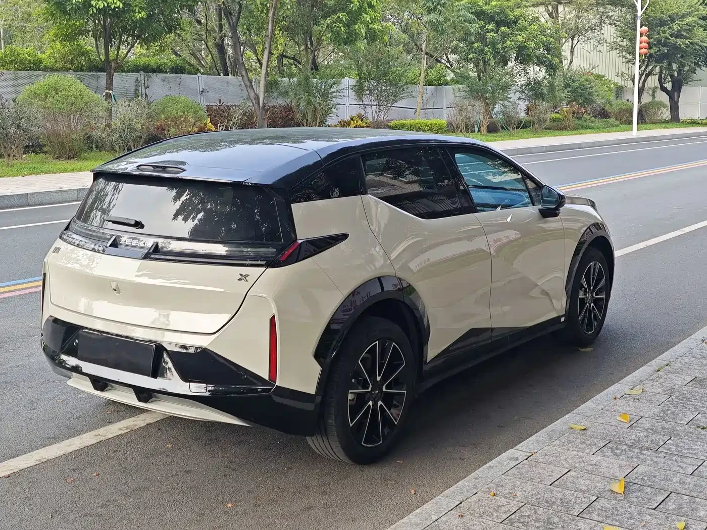 Zeekr X RWD ME Edition 5-seater | 360 КАМЕРА | ПАНОРАМА | , снимка 4 - Автомобили и джипове - 56289868