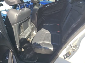 Mercedes-Benz ML 63 AMG ДИСТРОНИК* МЪРТВА* ТОЧКА* HARMON* KARDON* ОБДУХВАН, снимка 14