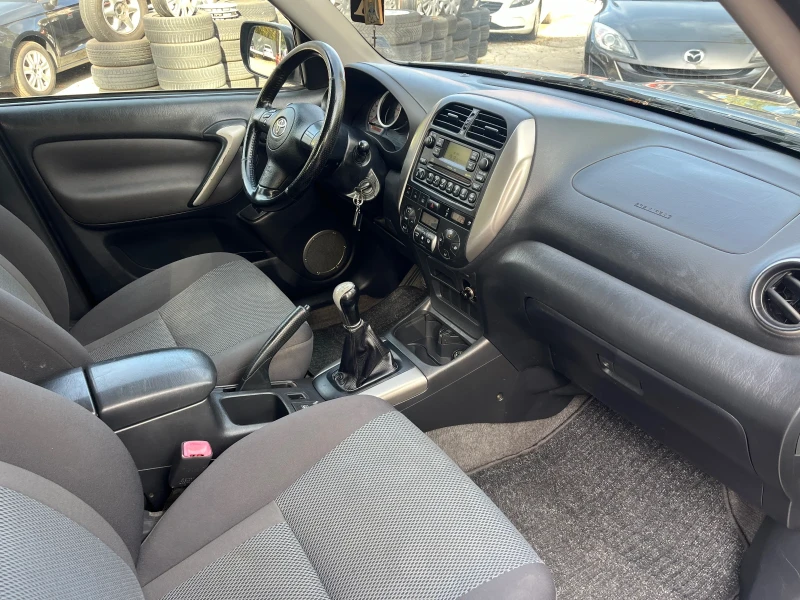 Toyota Rav4 2.0 D4D 4x4, снимка 11 - Автомобили и джипове - 47623698