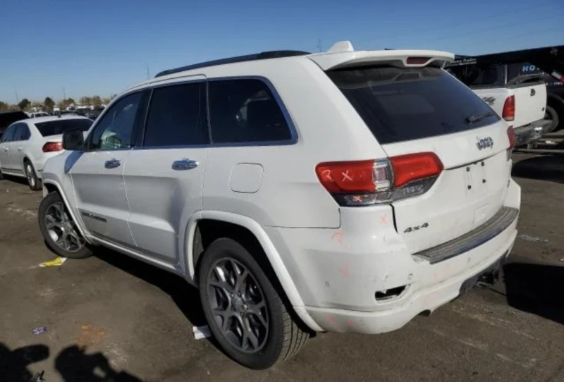 Jeep Grand cherokee Overland, снимка 4 - Автомобили и джипове - 48799417