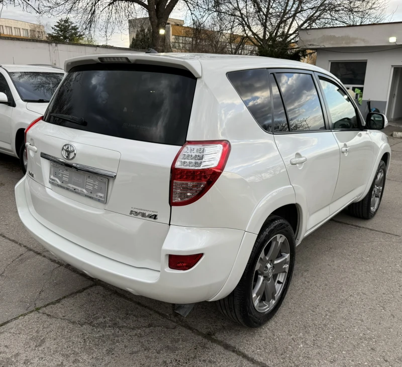 Toyota Rav4 2.2D* 150кс* EXECUTIVE* AUTOMATIC* FULL* FULL* , снимка 4 - Автомобили и джипове - 49504320