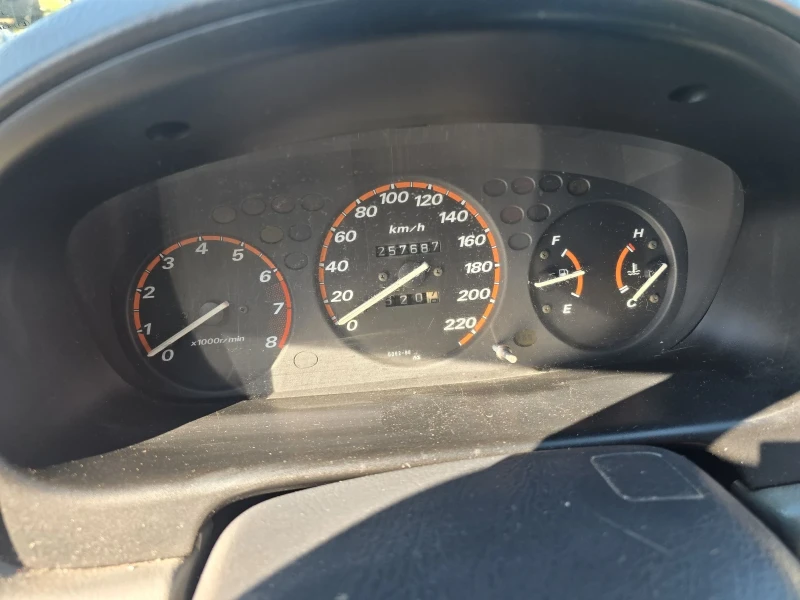 Honda Cr-v 2.0I Газ-Бензин 4х4 Климатик Масичка, снимка 7 - Автомобили и джипове - 52061611