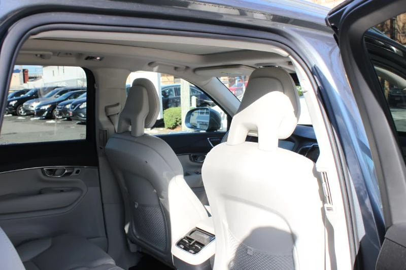 Volvo Xc90 T6/PANO/KEYLESS/LANEASSIST/ПОДГРЕВ/КАМЕРА/NAVI, снимка 17 - Автомобили и джипове - 48497399