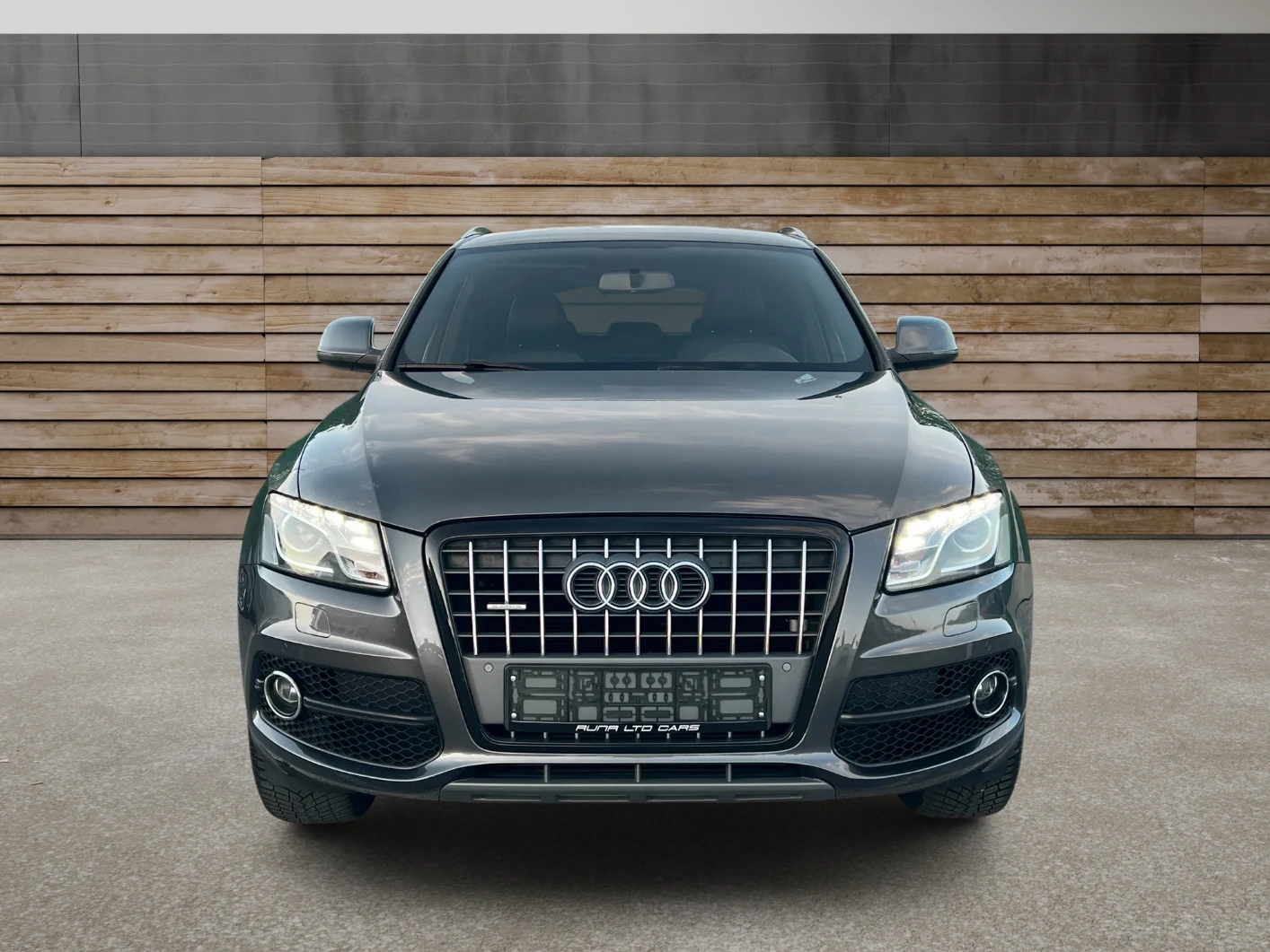 Audi Q5 2.0TDi S-Line 4x4 ИСТИНСКИ КИЛОМЕТРИ - ЕВРО 5 - изображение 2