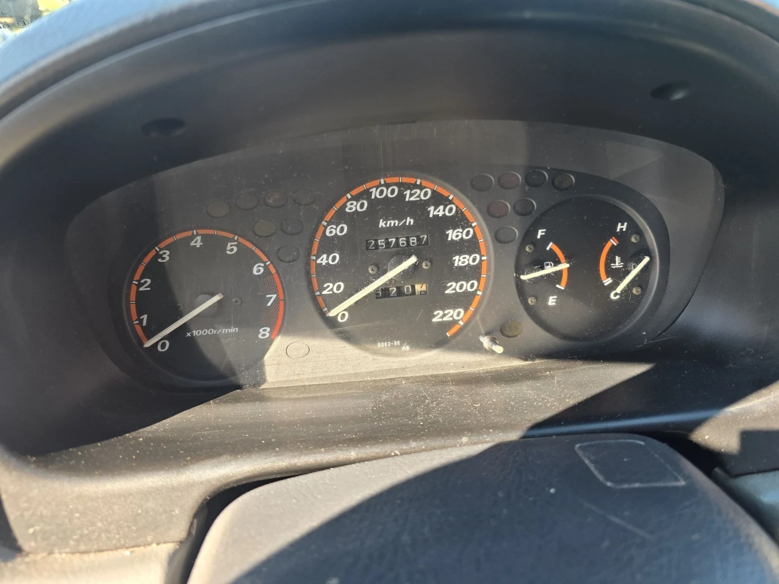 Honda Cr-v 2.0I Газ-Бензин 4х4 Климатик Масичка - изображение 7
