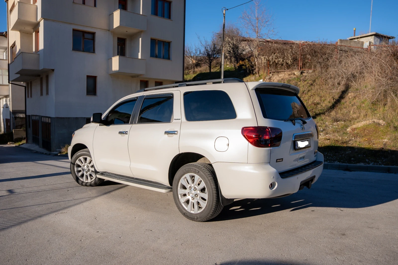 Toyota Sequoia 5.7 ГАЗ 4х4 PLATINUM - изображение 7