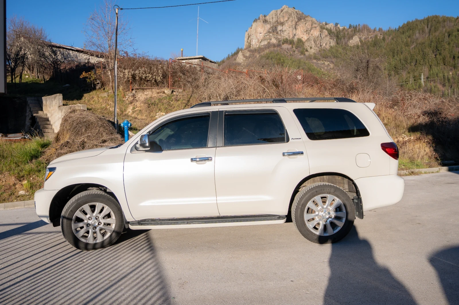Toyota Sequoia 5.7 ГАЗ 4х4 PLATINUM - изображение 8