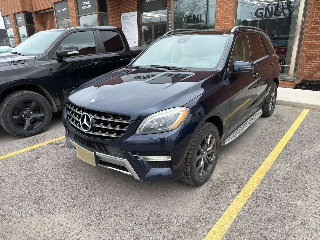 Mercedes-Benz ML 350 4MATIC * ДВА ЧИФТА ГУМИ/ДЖАНТИ* ПАНОРАМА* ПОДГРЕВИ