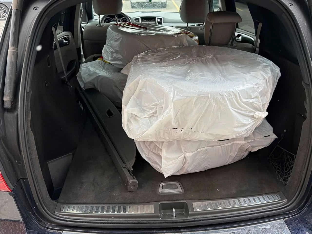 Mercedes-Benz ML 350 4MATIC * ДВА ЧИФТА ГУМИ/ДЖАНТИ* ПАНОРАМА* ПОДГРЕВИ, снимка 15 - Автомобили и джипове - 53951504