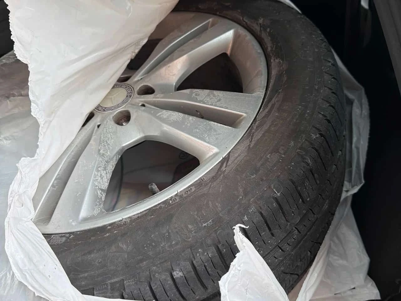 Mercedes-Benz ML 350 4MATIC * ДВА ЧИФТА ГУМИ/ДЖАНТИ* ПАНОРАМА* ПОДГРЕВИ, снимка 11 - Автомобили и джипове - 53951504