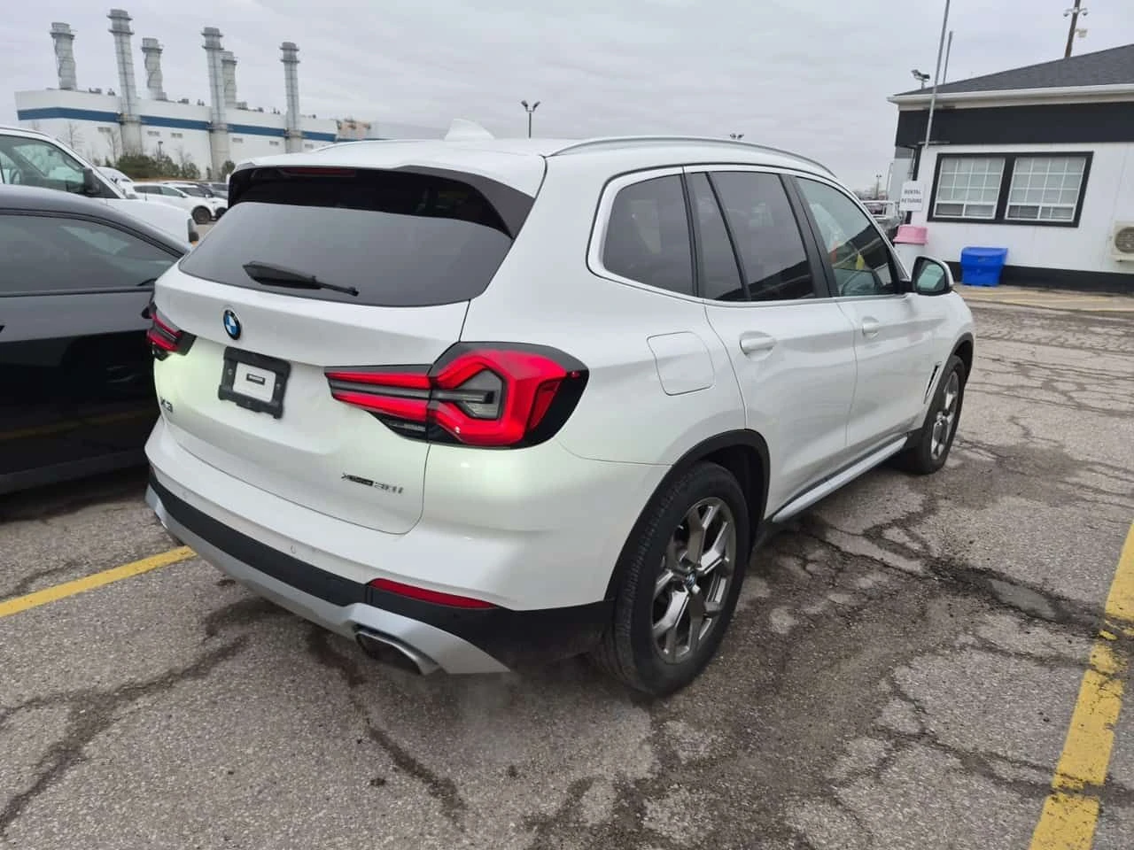 BMW X3 XDRIVE30I| PANORAMA| 2 КЛЮЧА| CARFAX| , снимка 3 - Автомобили и джипове - 54078145