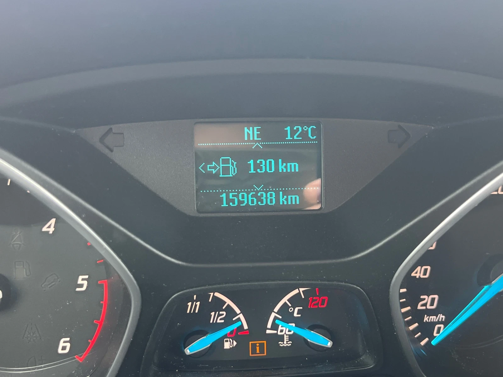 Ford Kuga 2.0TDCI , снимка 8 - Автомобили и джипове - 54391360