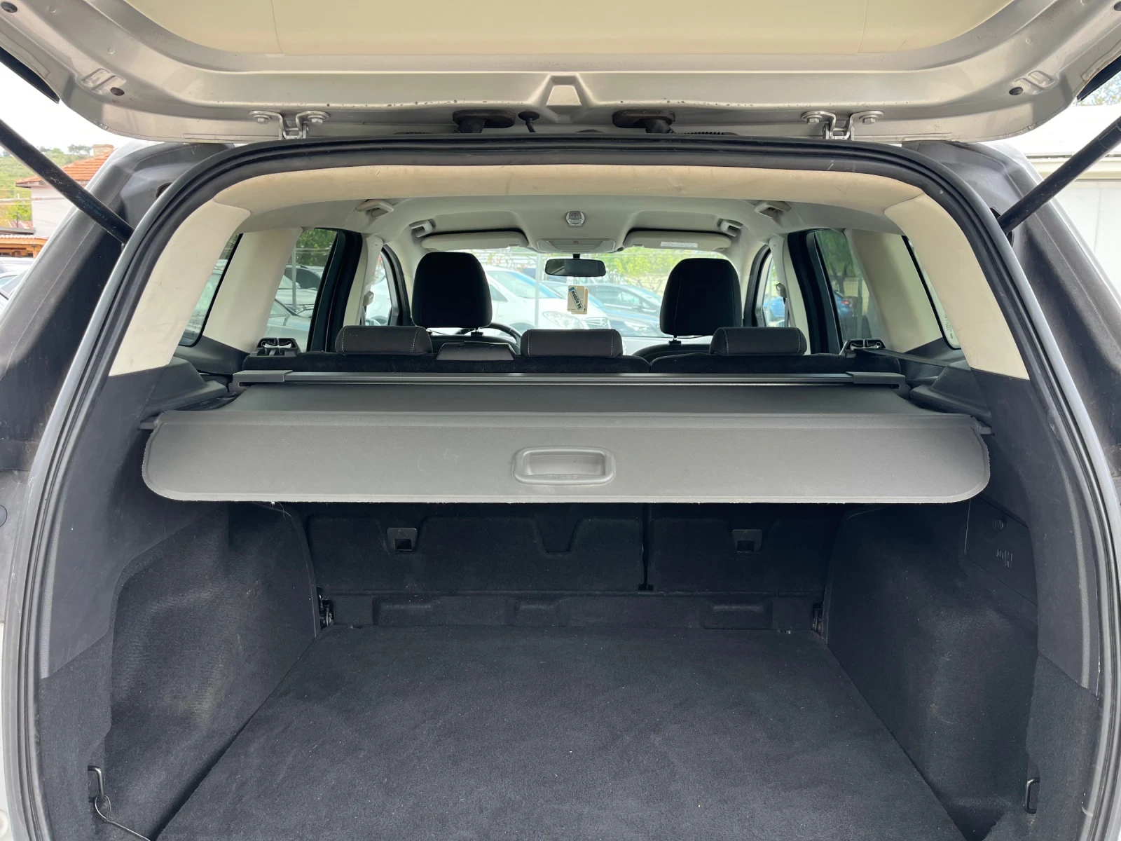 Ford Kuga 2.0TDCI , снимка 14 - Автомобили и джипове - 54391360